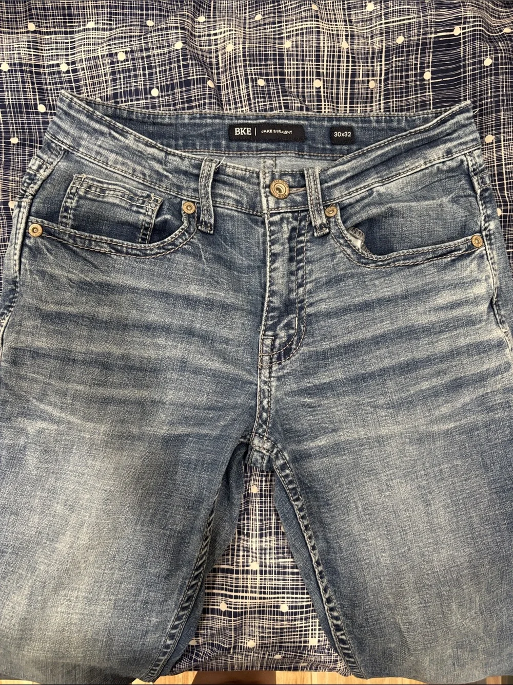 BKE Men's Straight Jeans in Light Blue Wash